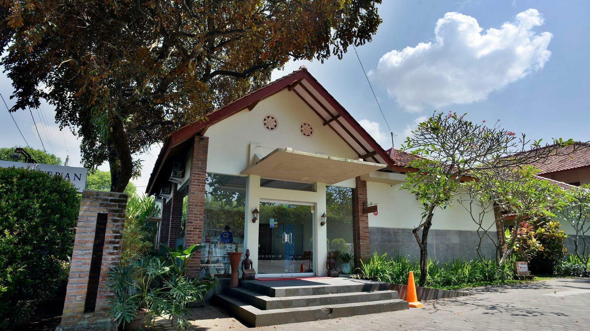 Zen Rooms Pakualaman Yogyakarta Bagian luar foto